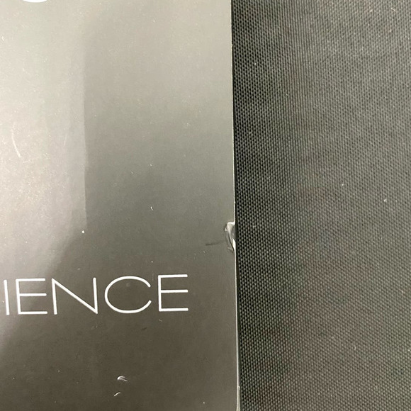 Urban Vintage Limited Edition Player by Keith Urban: 30 Songs in 30 Days - Picture 7 of 7